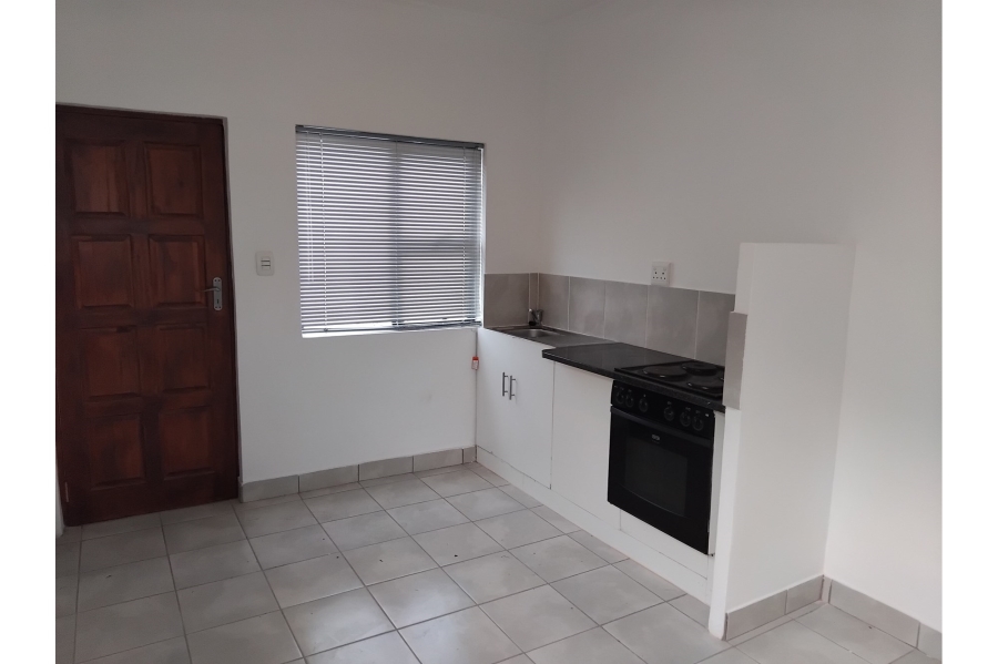 4 Bedroom Property for Sale in Zeekoevlei Western Cape